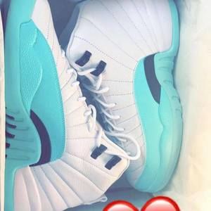 Meet your Posher, Cesar